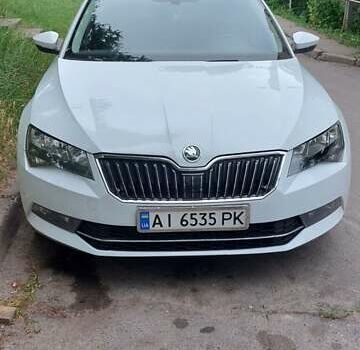 Білий Шкода Суперб, об'ємом двигуна 2 л та пробігом 270 тис. км за 13350 $, фото 4 на Automoto.ua