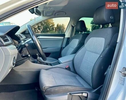 Білий Шкода Суперб, об'ємом двигуна 1.6 л та пробігом 220 тис. км за 15900 $, фото 21 на Automoto.ua