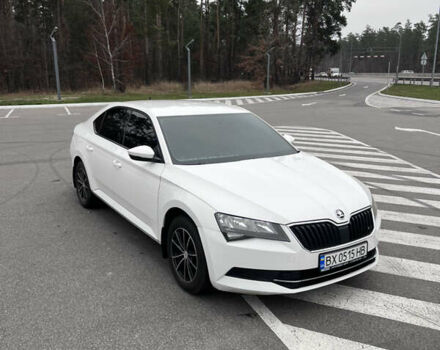 Белый Шкода Суперб, объемом двигателя 1.8 л и пробегом 258 тыс. км за 12999 $, фото 11 на Automoto.ua