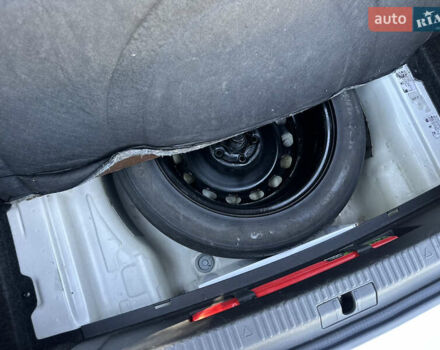 Белый Шкода Суперб, объемом двигателя 1.6 л и пробегом 280 тыс. км за 14500 $, фото 27 на Automoto.ua