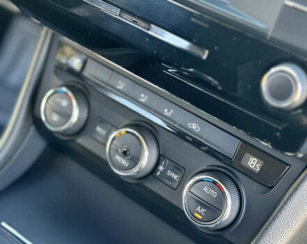 Белый Шкода Суперб, объемом двигателя 1.6 л и пробегом 280 тыс. км за 14500 $, фото 37 на Automoto.ua