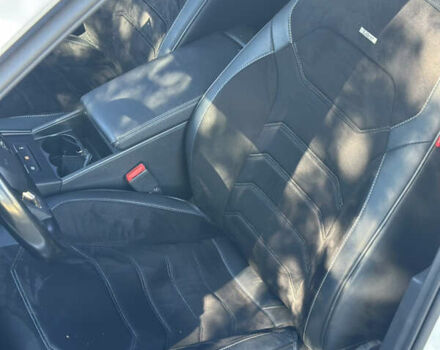 Белый Шкода Суперб, объемом двигателя 1.6 л и пробегом 280 тыс. км за 14500 $, фото 19 на Automoto.ua