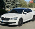 Белый Шкода Суперб, объемом двигателя 1.6 л и пробегом 280 тыс. км за 14500 $, фото 1 на Automoto.ua