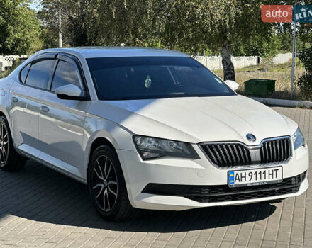 Білий Шкода Суперб, об'ємом двигуна 1.6 л та пробігом 280 тис. км за 14700 $, фото 3 на Automoto.ua