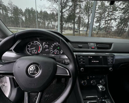 Белый Шкода Суперб, объемом двигателя 1.8 л и пробегом 258 тыс. км за 12999 $, фото 15 на Automoto.ua