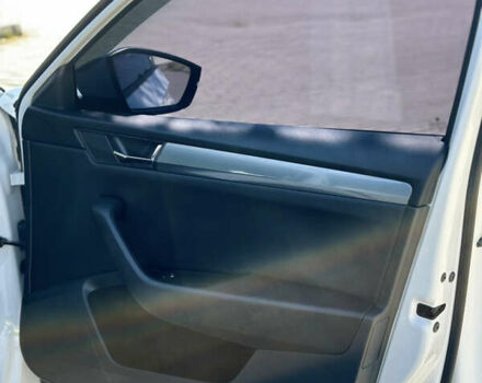 Белый Шкода Суперб, объемом двигателя 1.6 л и пробегом 280 тыс. км за 14500 $, фото 31 на Automoto.ua