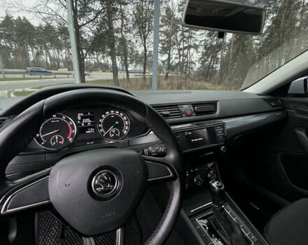 Белый Шкода Суперб, объемом двигателя 1.8 л и пробегом 258 тыс. км за 12999 $, фото 12 на Automoto.ua