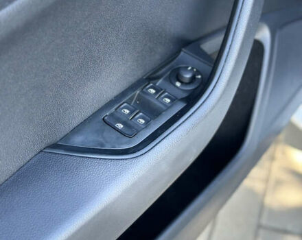 Белый Шкода Суперб, объемом двигателя 1.6 л и пробегом 280 тыс. км за 14500 $, фото 17 на Automoto.ua