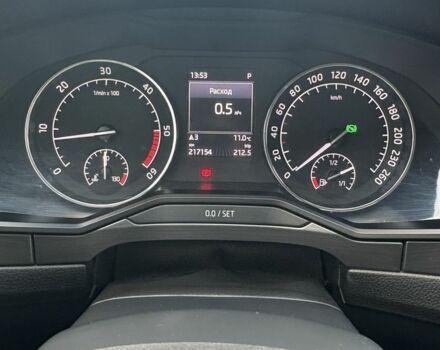 Білий Шкода Суперб, об'ємом двигуна 2 л та пробігом 217 тис. км за 21000 $, фото 5 на Automoto.ua