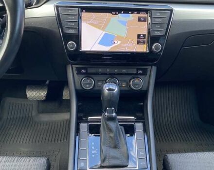 Белый Шкода Суперб, объемом двигателя 1.97 л и пробегом 249 тыс. км за 15999 $, фото 13 на Automoto.ua