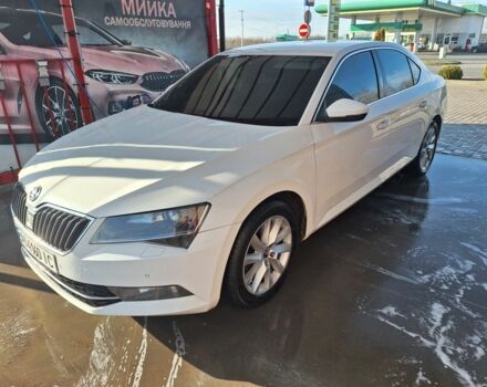 Белый Шкода Суперб, объемом двигателя 2 л и пробегом 252 тыс. км за 14399 $, фото 3 на Automoto.ua