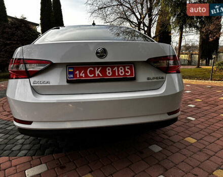 Белый Шкода Суперб, объемом двигателя 2 л и пробегом 255 тыс. км за 15500 $, фото 6 на Automoto.ua