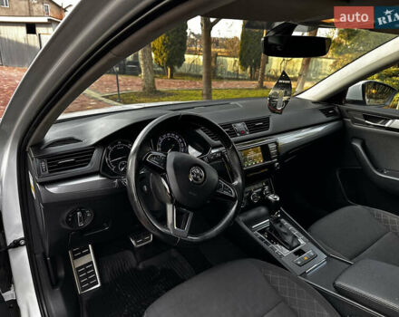 Белый Шкода Суперб, объемом двигателя 2 л и пробегом 255 тыс. км за 15500 $, фото 48 на Automoto.ua