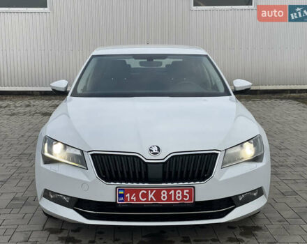 Белый Шкода Суперб, объемом двигателя 2 л и пробегом 255 тыс. км за 14999 $, фото 35 на Automoto.ua