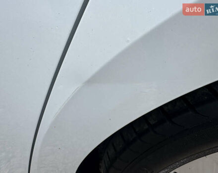 Білий Шкода Суперб, об'ємом двигуна 1.8 л та пробігом 187 тис. км за 16500 $, фото 16 на Automoto.ua
