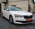 Белый Шкода Суперб, объемом двигателя 1.6 л и пробегом 172 тыс. км за 13300 $, фото 1 на Automoto.ua
