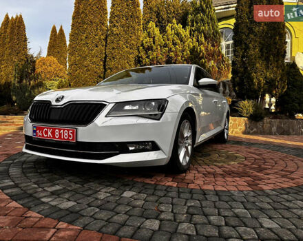 Белый Шкода Суперб, объемом двигателя 2 л и пробегом 255 тыс. км за 15500 $, фото 16 на Automoto.ua