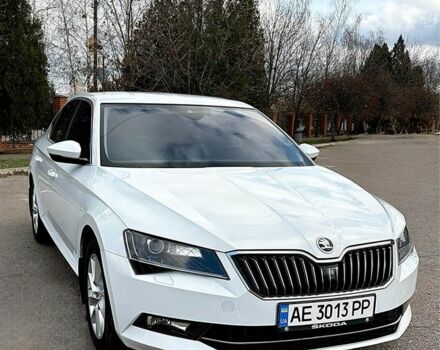 Білий Шкода Суперб, об'ємом двигуна 2 л та пробігом 217 тис. км за 21000 $, фото 1 на Automoto.ua