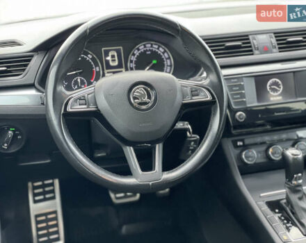 Белый Шкода Суперб, объемом двигателя 2 л и пробегом 255 тыс. км за 14999 $, фото 44 на Automoto.ua