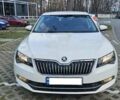 Білий Шкода Суперб, об'ємом двигуна 1.8 л та пробігом 144 тис. км за 16900 $, фото 3 на Automoto.ua