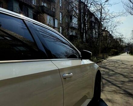 Белый Шкода Суперб, объемом двигателя 1.97 л и пробегом 233 тыс. км за 18000 $, фото 4 на Automoto.ua