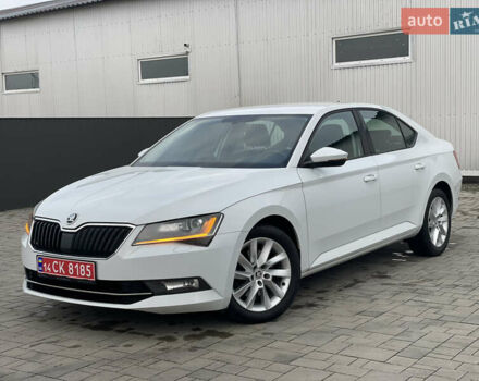 Белый Шкода Суперб, объемом двигателя 2 л и пробегом 255 тыс. км за 14999 $, фото 39 на Automoto.ua