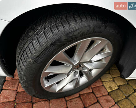 Белый Шкода Суперб, объемом двигателя 2 л и пробегом 255 тыс. км за 15500 $, фото 43 на Automoto.ua