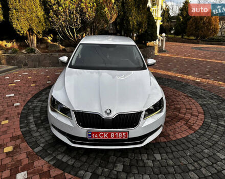 Белый Шкода Суперб, объемом двигателя 2 л и пробегом 255 тыс. км за 15500 $, фото 17 на Automoto.ua