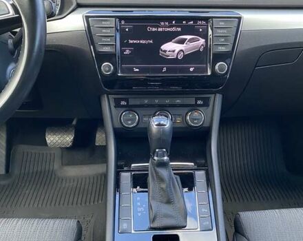 Белый Шкода Суперб, объемом двигателя 1.97 л и пробегом 249 тыс. км за 15999 $, фото 12 на Automoto.ua