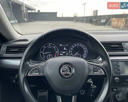 Белый Шкода Суперб, объемом двигателя 2 л и пробегом 255 тыс. км за 14999 $, фото 16 на Automoto.ua