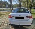 Білий Шкода Суперб, об'ємом двигуна 1.8 л та пробігом 144 тис. км за 16900 $, фото 2 на Automoto.ua