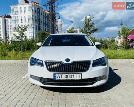 Белый Шкода Суперб, объемом двигателя 1.97 л и пробегом 249 тыс. км за 15999 $, фото 4 на Automoto.ua