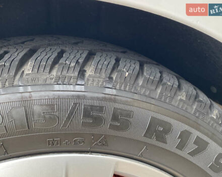 Білий Шкода Суперб, об'ємом двигуна 2 л та пробігом 210 тис. км за 13999 $, фото 25 на Automoto.ua