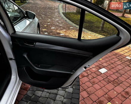 Белый Шкода Суперб, объемом двигателя 2 л и пробегом 255 тыс. км за 15500 $, фото 29 на Automoto.ua