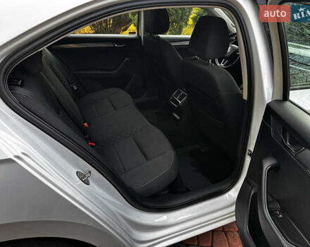 Белый Шкода Суперб, объемом двигателя 2 л и пробегом 255 тыс. км за 15500 $, фото 30 на Automoto.ua