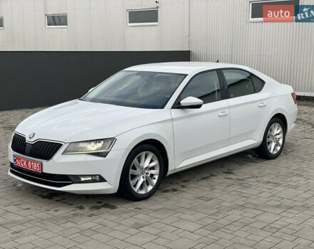 Белый Шкода Суперб, объемом двигателя 2 л и пробегом 255 тыс. км за 14999 $, фото 21 на Automoto.ua