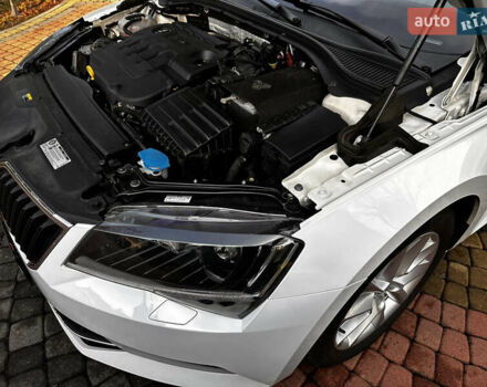 Белый Шкода Суперб, объемом двигателя 2 л и пробегом 255 тыс. км за 15500 $, фото 42 на Automoto.ua