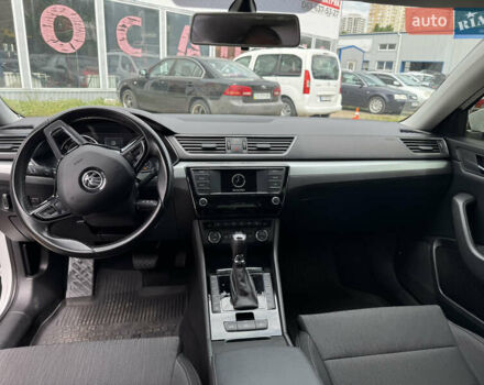 Білий Шкода Суперб, об'ємом двигуна 1.8 л та пробігом 187 тис. км за 16500 $, фото 8 на Automoto.ua