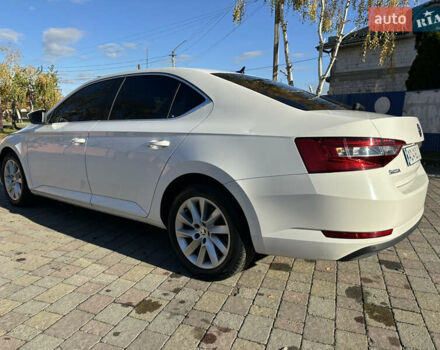 Белый Шкода Суперб, объемом двигателя 2 л и пробегом 248 тыс. км за 12900 $, фото 5 на Automoto.ua