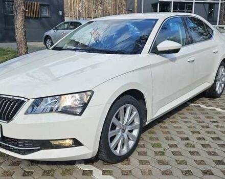 Білий Шкода Суперб, об'ємом двигуна 1.8 л та пробігом 144 тис. км за 16900 $, фото 6 на Automoto.ua