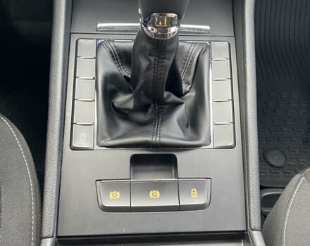 Білий Шкода Суперб, об'ємом двигуна 2 л та пробігом 210 тис. км за 13999 $, фото 36 на Automoto.ua