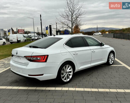 Шкода Суперб 2017 у Мукачеве на Automoto.ua Білий Шкода Суперб, об'ємом двигуна 1.8 л та пробігом 220 тис. км за 18000 $, фото 5 на Automoto.ua