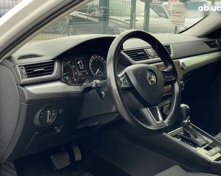 Белый Шкода Суперб, объемом двигателя 2 л и пробегом 300 тыс. км за 17555 $, фото 25 на Automoto.ua