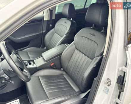 Шкода Суперб 2017 у Мукачеве на Automoto.ua Білий Шкода Суперб, об'ємом двигуна 1.8 л та пробігом 220 тис. км за 18000 $, фото 17 на Automoto.ua