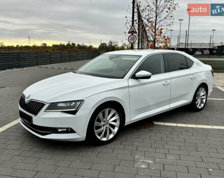 Шкода Суперб 2017 у Мукачеве на Automoto.ua Білий Шкода Суперб, об'ємом двигуна 1.8 л та пробігом 220 тис. км за 18000 $, фото 3 на Automoto.ua