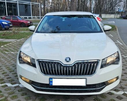 Білий Шкода Суперб, об'ємом двигуна 1.8 л та пробігом 144 тис. км за 17200 $, фото 4 на Automoto.ua