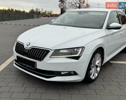 Шкода Суперб 2017 у Мукачеве на Automoto.ua Білий Шкода Суперб, об'ємом двигуна 1.8 л та пробігом 220 тис. км за 18000 $, фото 11 на Automoto.ua