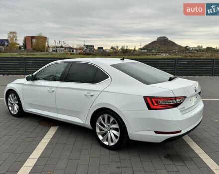 Шкода Суперб 2017 у Мукачеве на Automoto.ua Білий Шкода Суперб, об'ємом двигуна 1.8 л та пробігом 220 тис. км за 18000 $, фото 9 на Automoto.ua