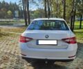 Білий Шкода Суперб, об'ємом двигуна 1.8 л та пробігом 144 тис. км за 17200 $, фото 5 на Automoto.ua