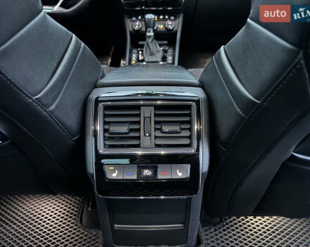 Белый Шкода Суперб, объемом двигателя 1.97 л и пробегом 169 тыс. км за 22000 $, фото 19 на Automoto.ua